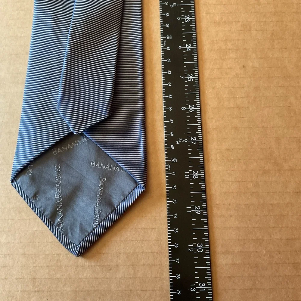 Banana Republic elegant striped